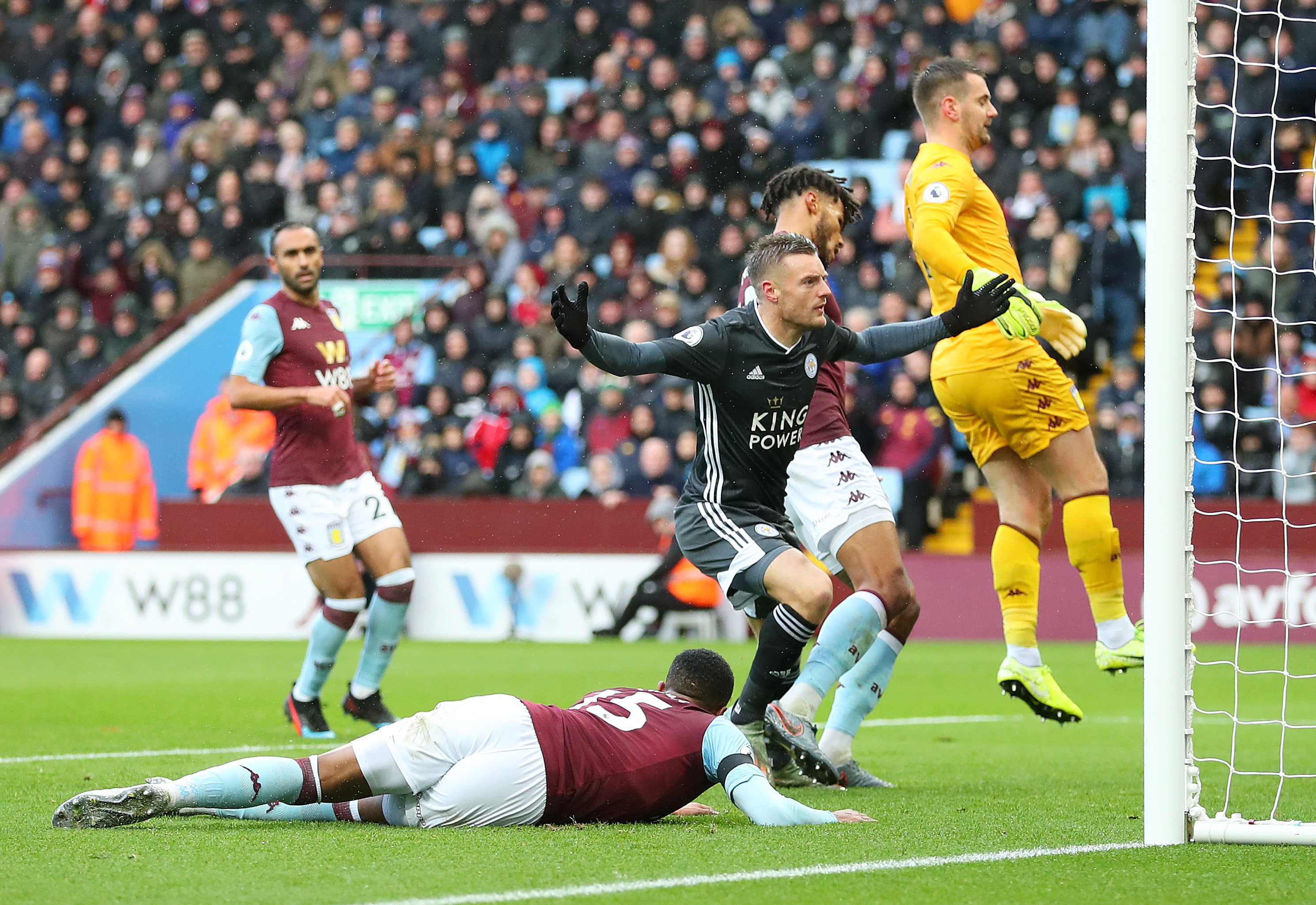 表现引起了 表现引起了